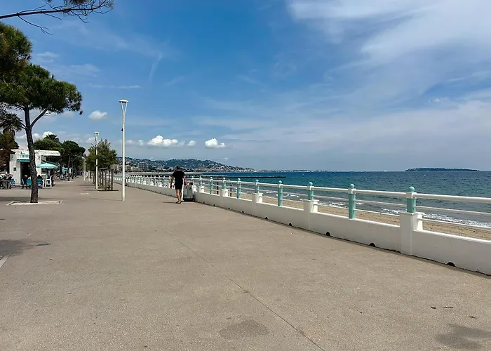 Bozca - Front De * Cannes