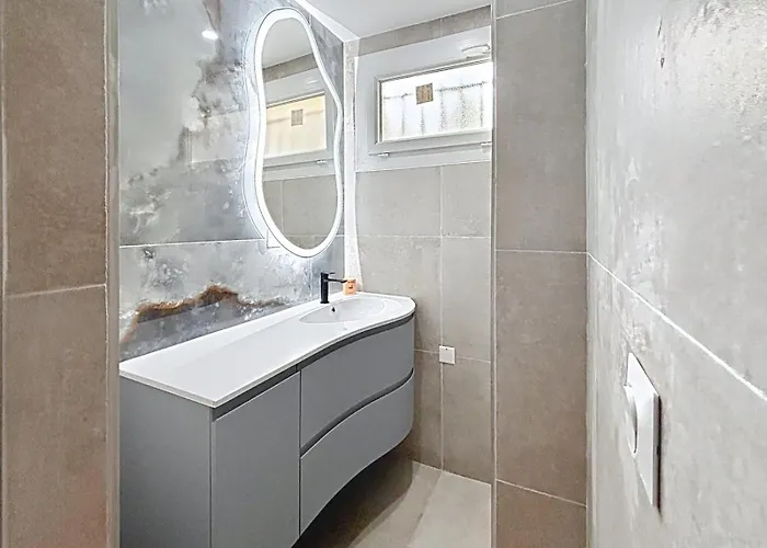 Bozca - Front De * Cannes